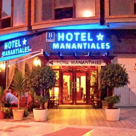 Ξενοδοχείο Manantiales Τορρεμολίνος