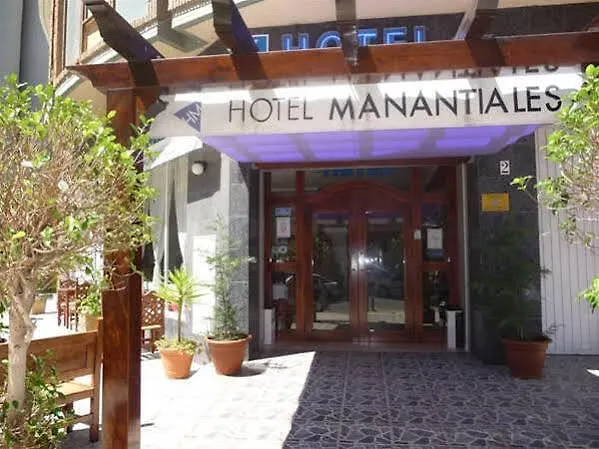 Manantiales Hotel *