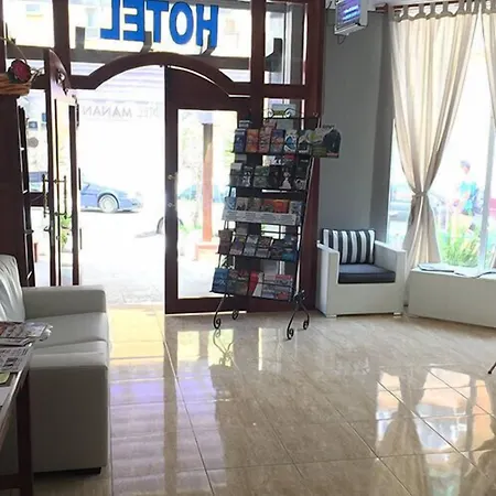 Manantiales فندق *