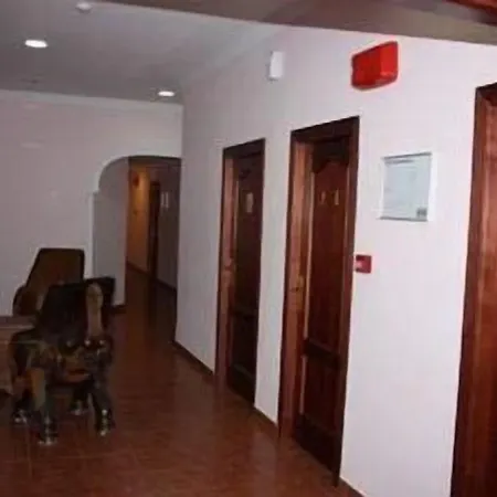 Manantiales فندق توريمولينوس